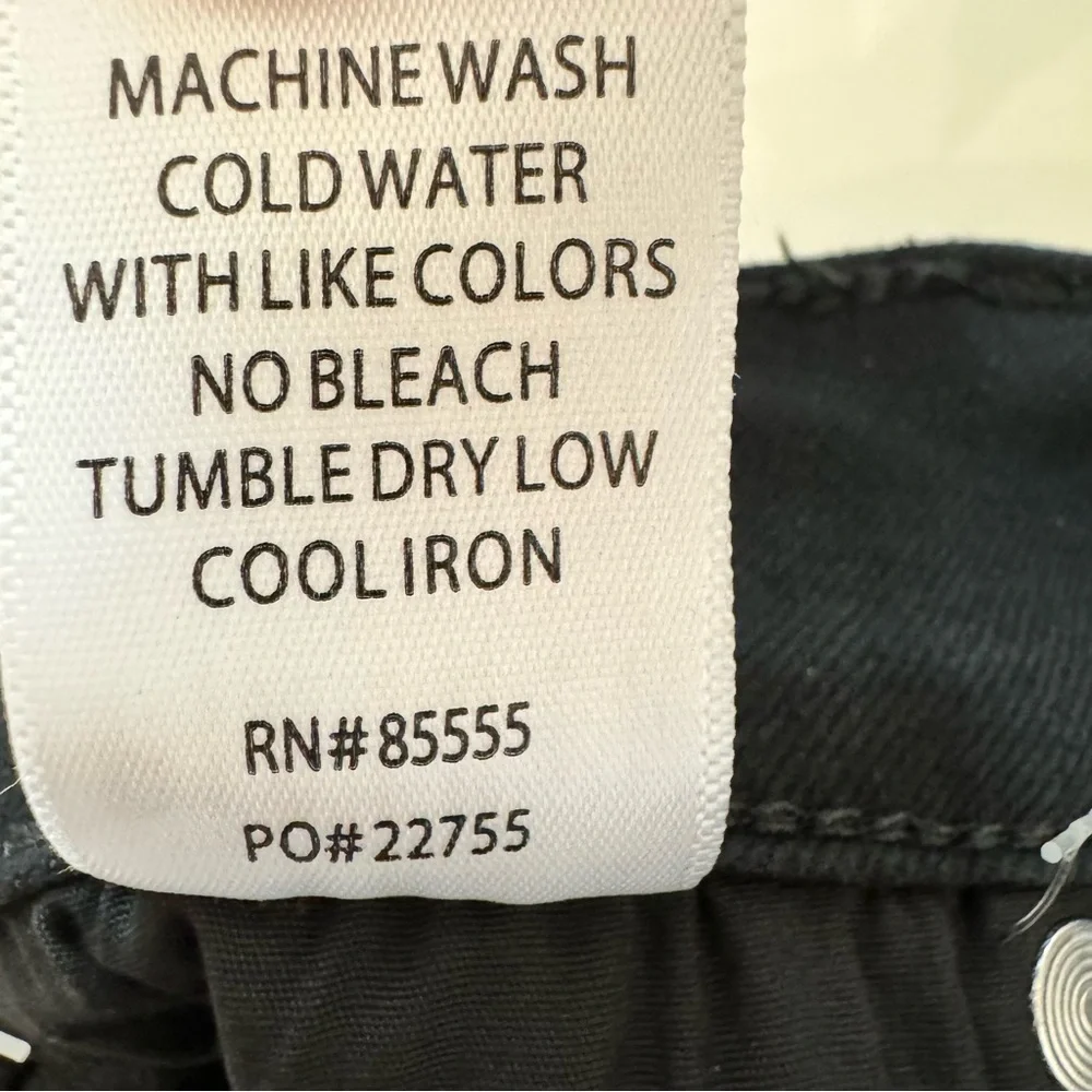 Pistola Mid Rise Skinny Denim Jeans Black Size 26 NWT Stretch Cropped Ankle - Picture 14 of 14